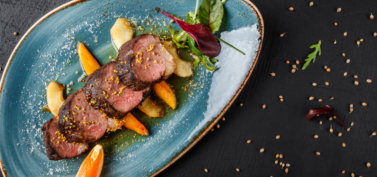 Eendenborst-met-gekarameliseerd-fruit-feestdagen-2021-LR